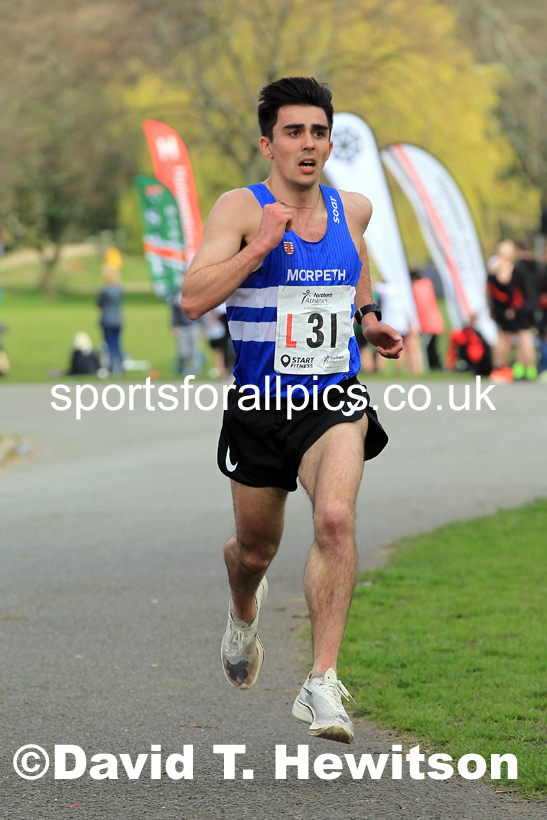 Senior Mens Northern 12 Stage Road Relay, 2022 Northern 12 and 6 Stage Road Relays,  Birkenhead Park, Birkenhead, Wirral.  Photo: David T. Hewitson/Sports for All Pics
